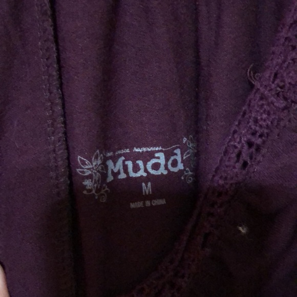 Mudd size Medium cold shoulder and handkerchief hem. - Picture 2 of 3